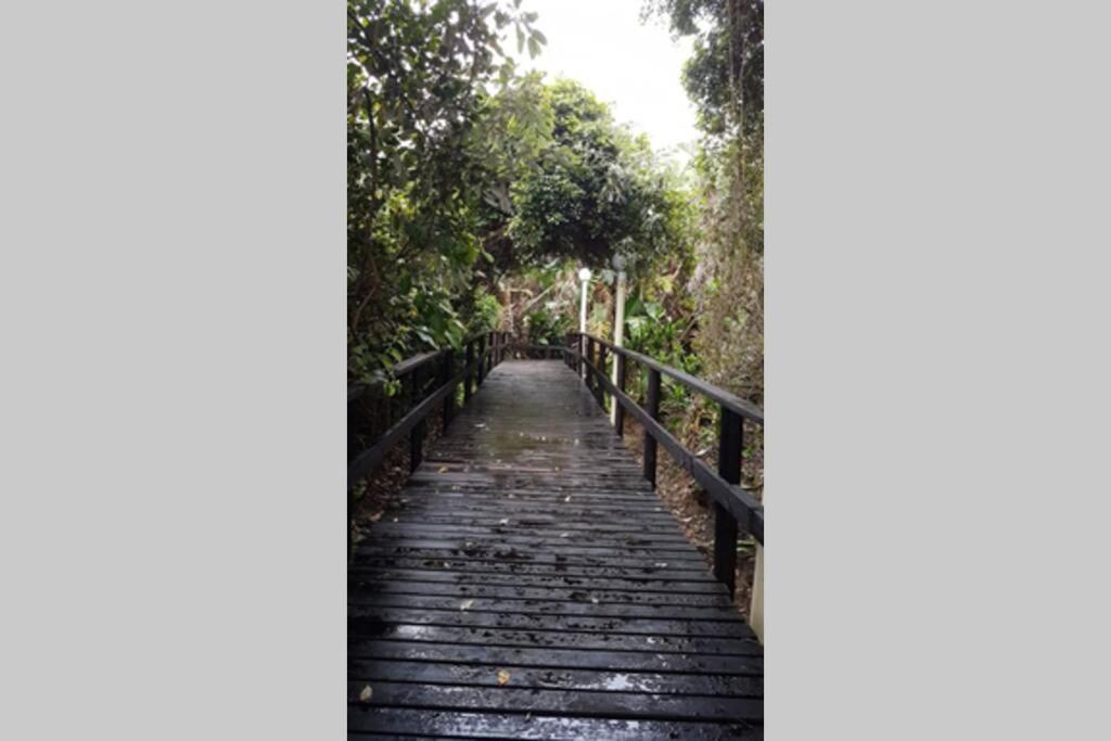 Direct Access To The Beach Port Edward Bagian luar foto